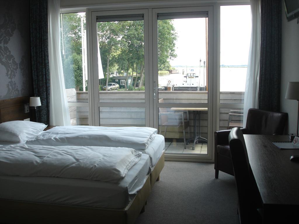 Hotel Restaurant Ie Sicht De Veenhoop ภายนอก รูปภาพ