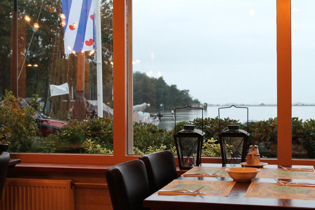 Hotel Restaurant Ie Sicht De Veenhoop ภายนอก รูปภาพ